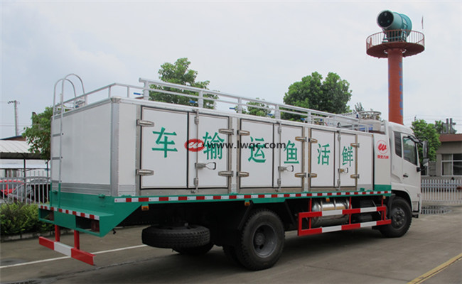 東風天錦鮮活魚運輸車后側(cè).jpg 東風天錦鮮活魚運輸車后側(cè).jpg